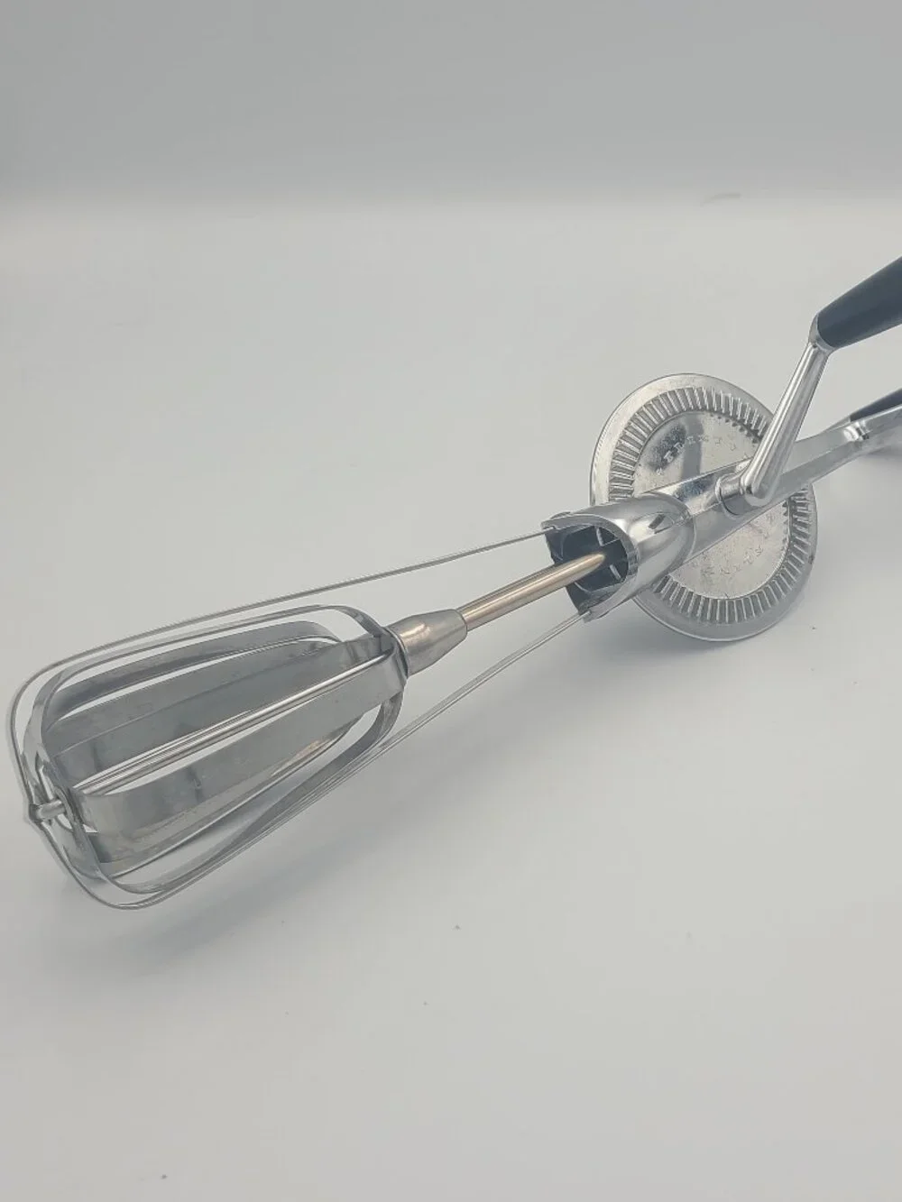 Vintage Flint Ekco Best Egg Beater Hand Crank Mixer Stainless Steel Black Handle